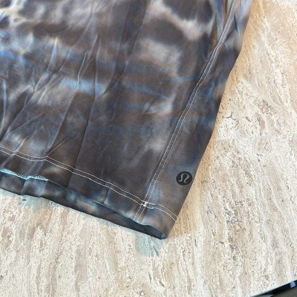 LULULEMON TEE - Picture 3 of 5